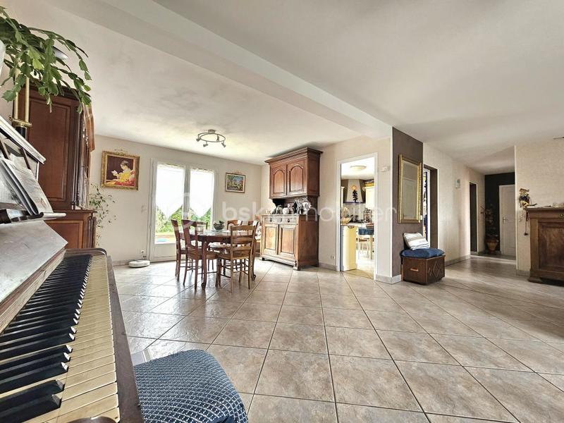 Maison - 140 m² - 6 pièces