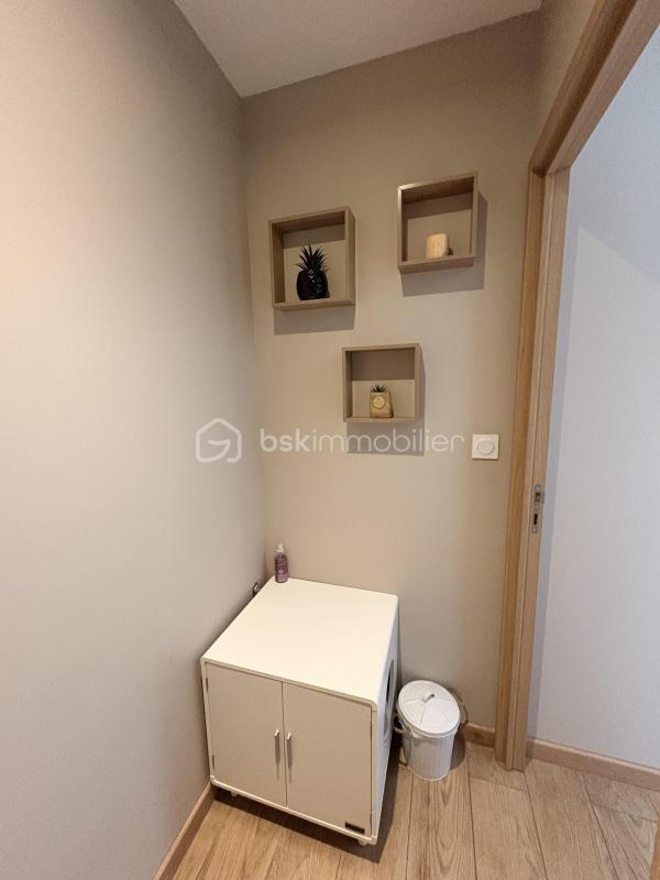 Pavillon - 180 m² - 8 pièces