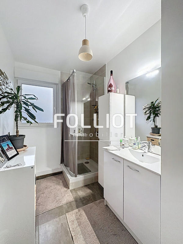 Maison - 85 m² - 5 pièces