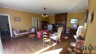 Maison de village - 241 m² - 9 pièces