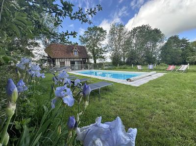 Maison - 342 m² - 14 pièces