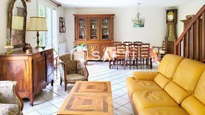 Maison - 145 m² - 7 pièces