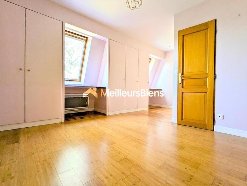 Maison - 161 m² - 5 pièces