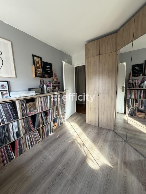 Appartement ancien - 74 m² - 4 pièces