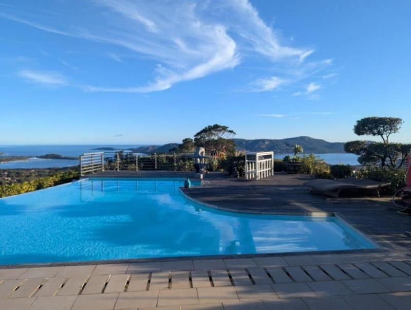 Maison - 306 m² - 8 pièces