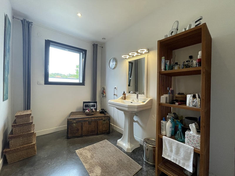 Maison - 300 m² - 7 pièces