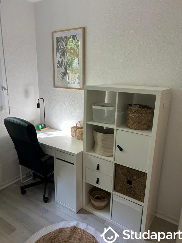 Chambre - 9 m² - 1 pièce