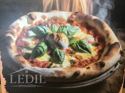 Divers - 140 m² - 1 pièce