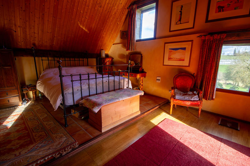 Maison - 205 m² - 9 pièces