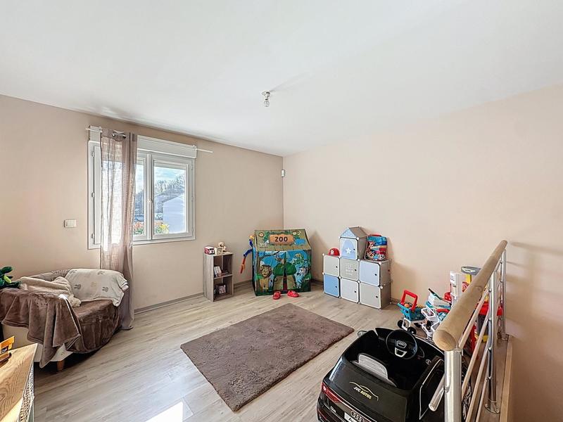 Local commercial - 8 pièces