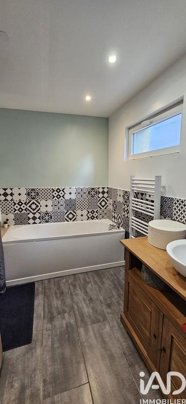 Maison - 120 m² - 4 pièces