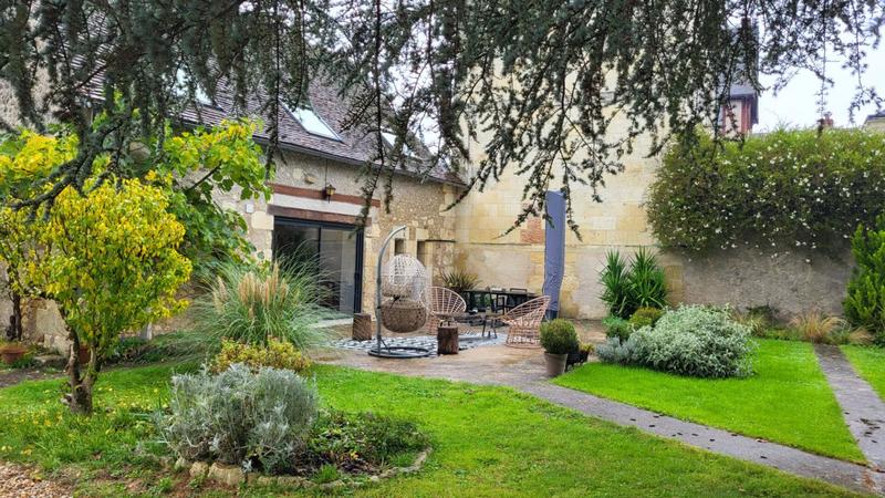 Maison - 260 m² - 10 pièces