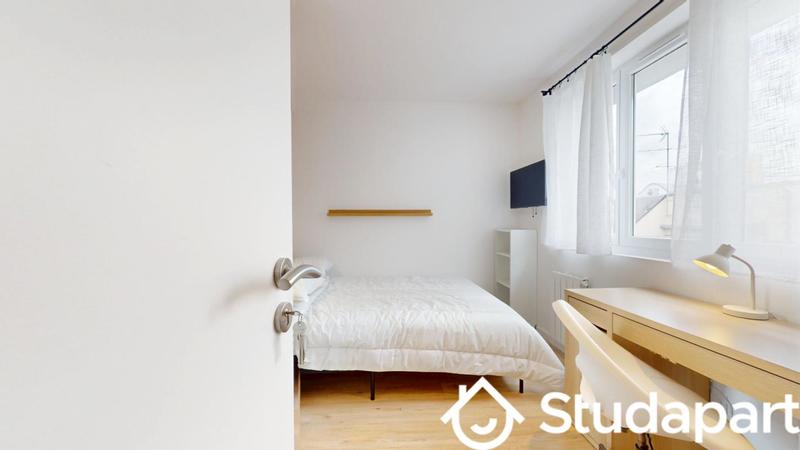 Chambre - 9 m² - 1 pièce