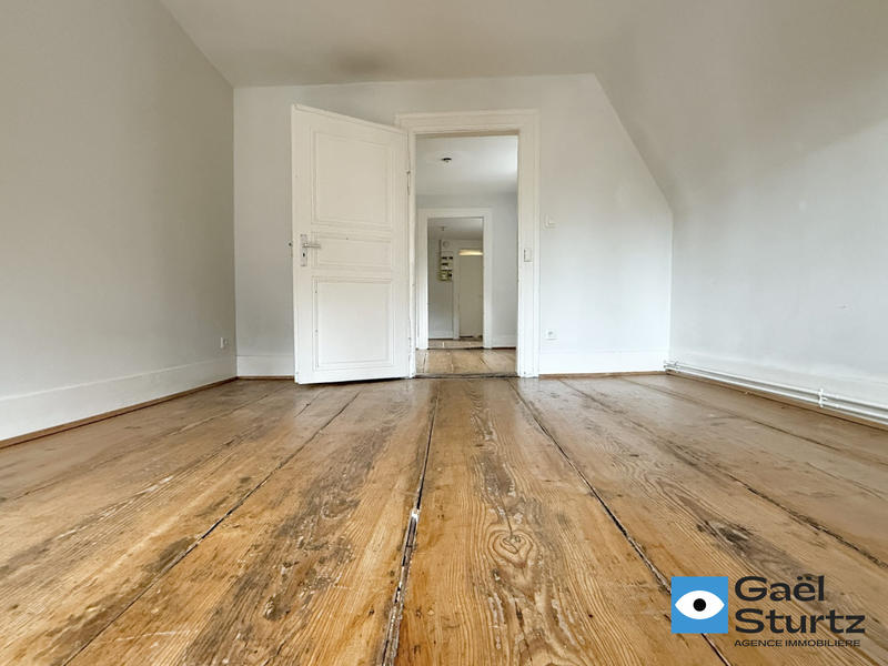 Appartement - 100 m² - 3 pièces