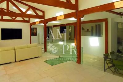 Villa - 200 m² - 8 pièces