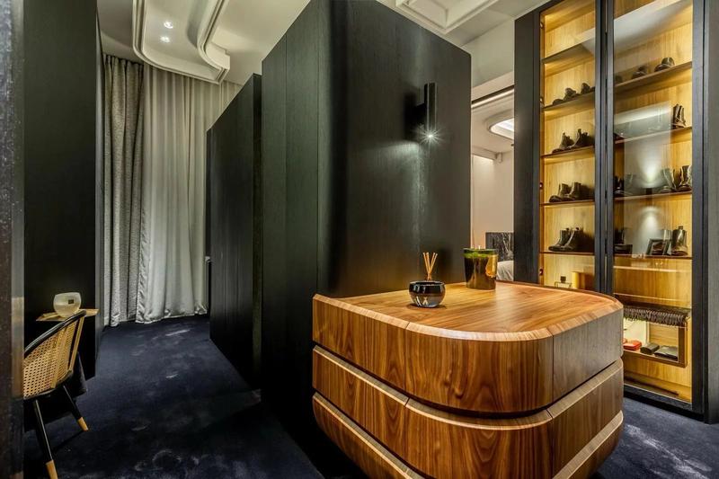 Appartement - 260 m² - 6 pièces