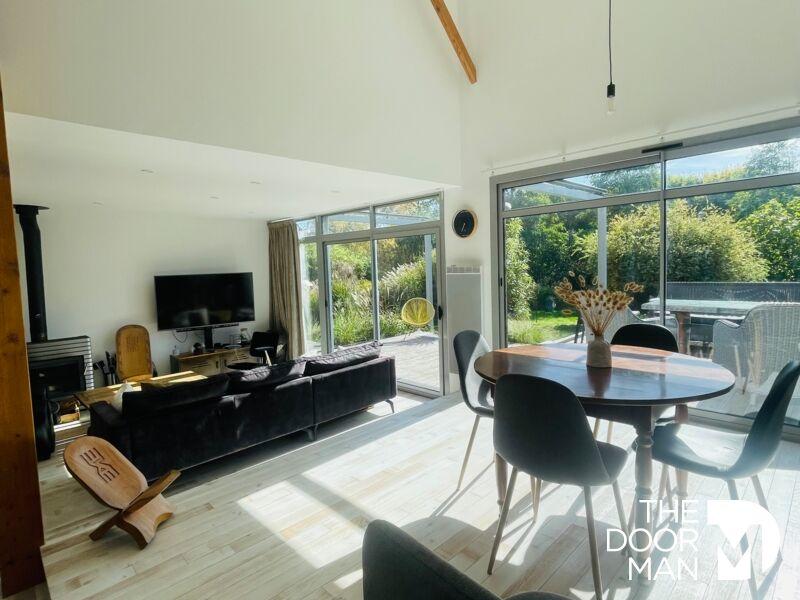 Maison - 130 m² - 6 pièces