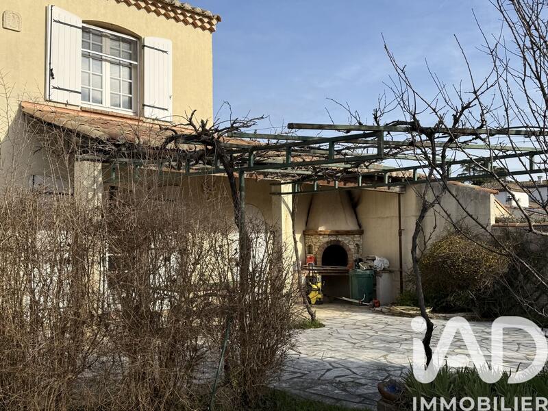 Maison - 176 m² - 8 pièces