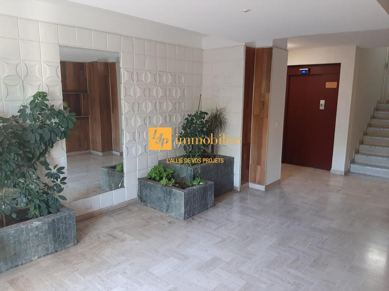 Appartement - 95 m² - 4 pièces