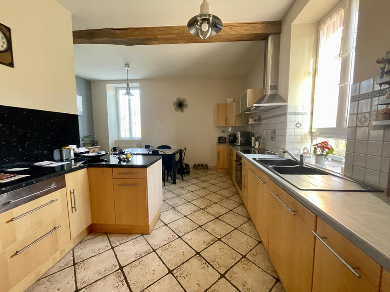 Maison - 284 m² - 7 pièces