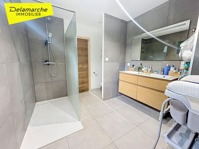 Maison - 166 m² - 7 pièces