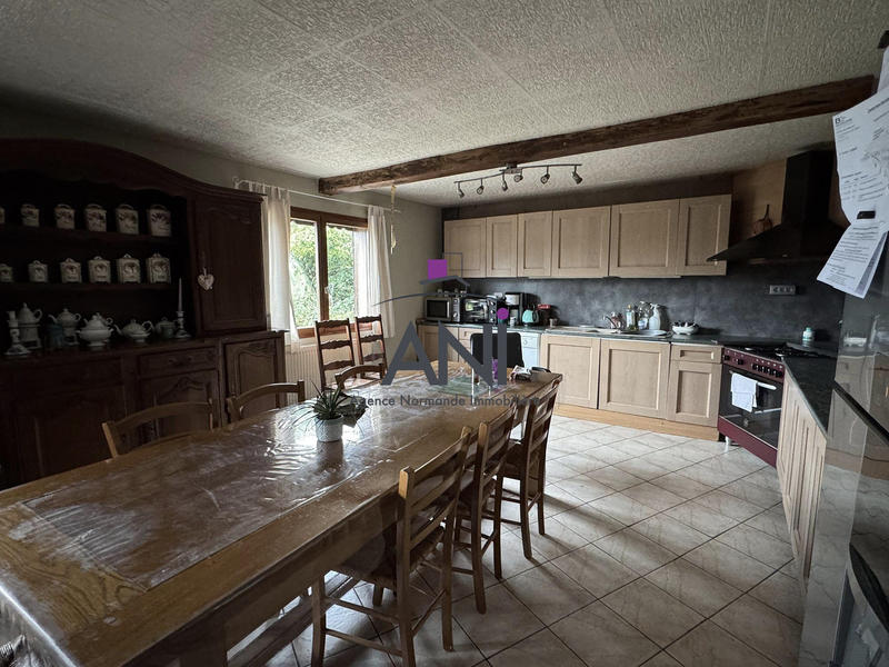 Maison - 110 m² - 6 pièces