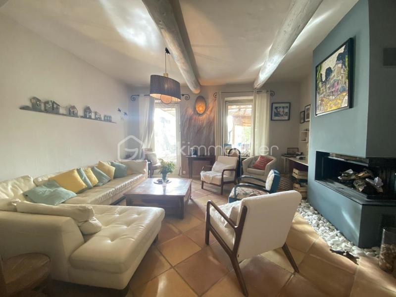 Demeure - 220 m² - 6 pièces