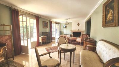 Maison - 177 m² - 7 pièces