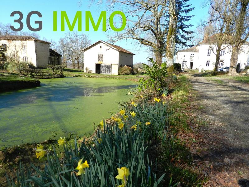 Maison de maîtres - 217 m² - 10 pièces