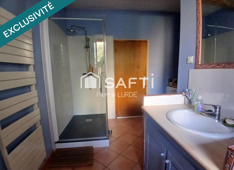 Maison - 180 m² - 7 pièces