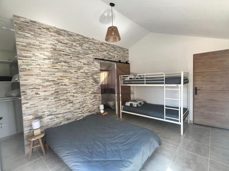 Maison - 159 m² - 7 pièces