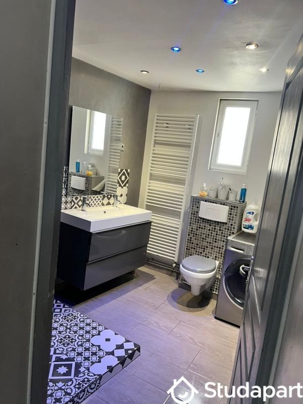 Chambre - 9 m² - 1 pièce