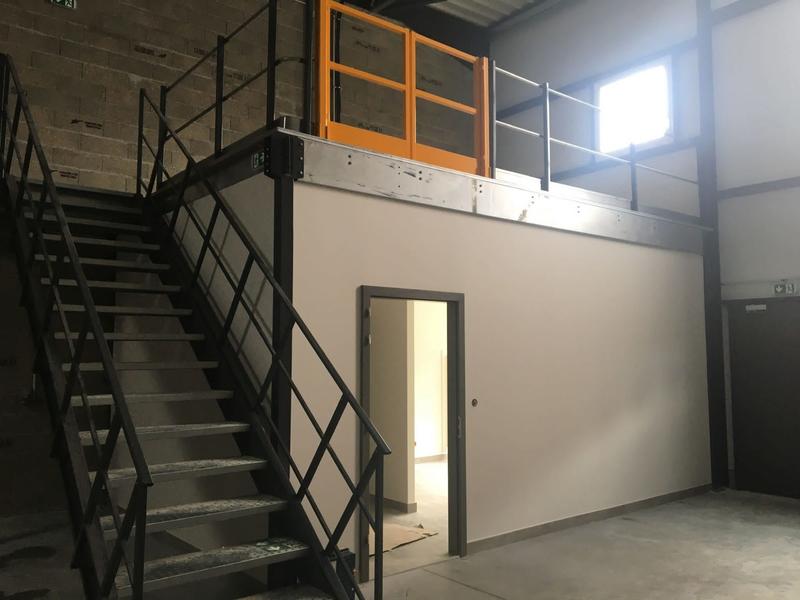 Local commercial - 306 m²