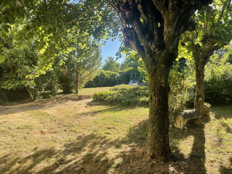 Maison - 211 m² - 7 pièces