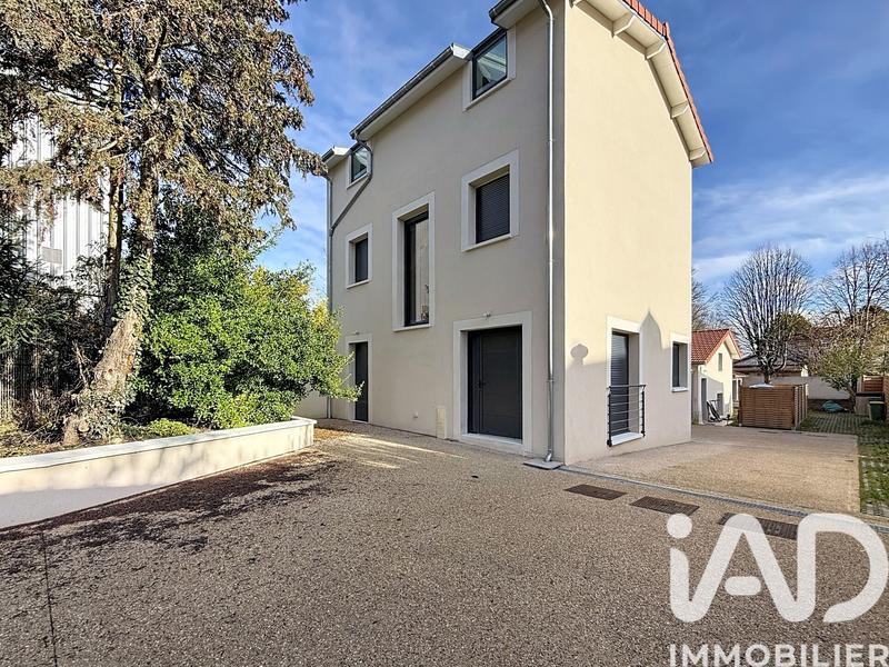 Maison - 127 m² - 5 pièces