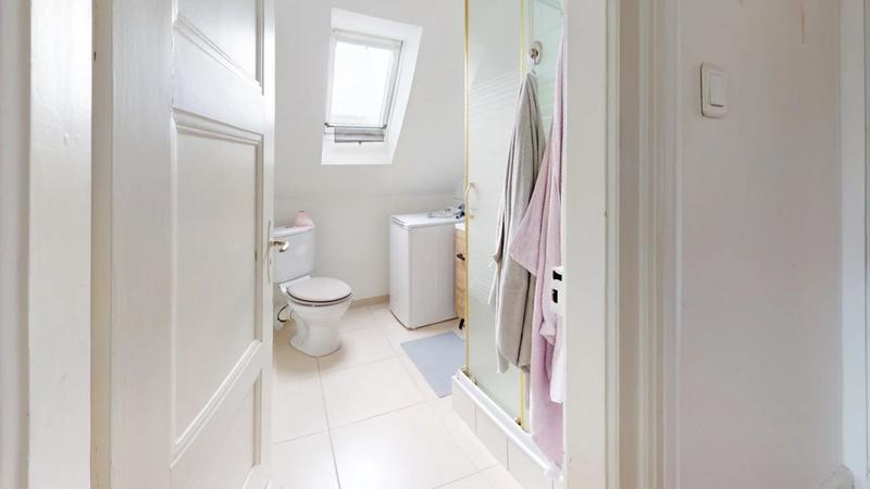 Maison - 189 m² - 8 pièces