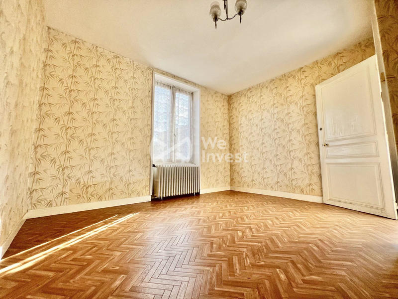 Maison - 92 m² - 5 pièces