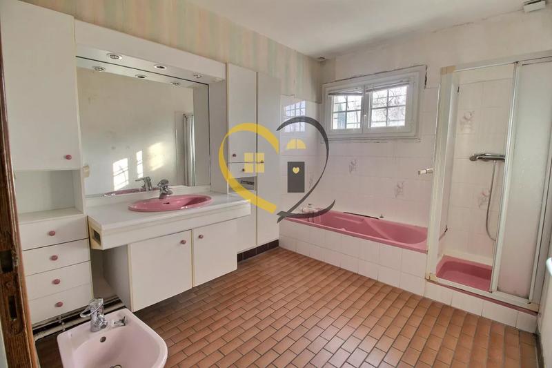 Maison - 177 m² - 6 pièces