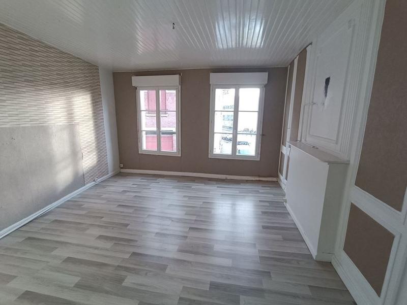 Maison traditionnelle - 71 m² - 7 pièces