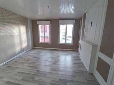 Maison traditionnelle - 71 m² - 7 pièces