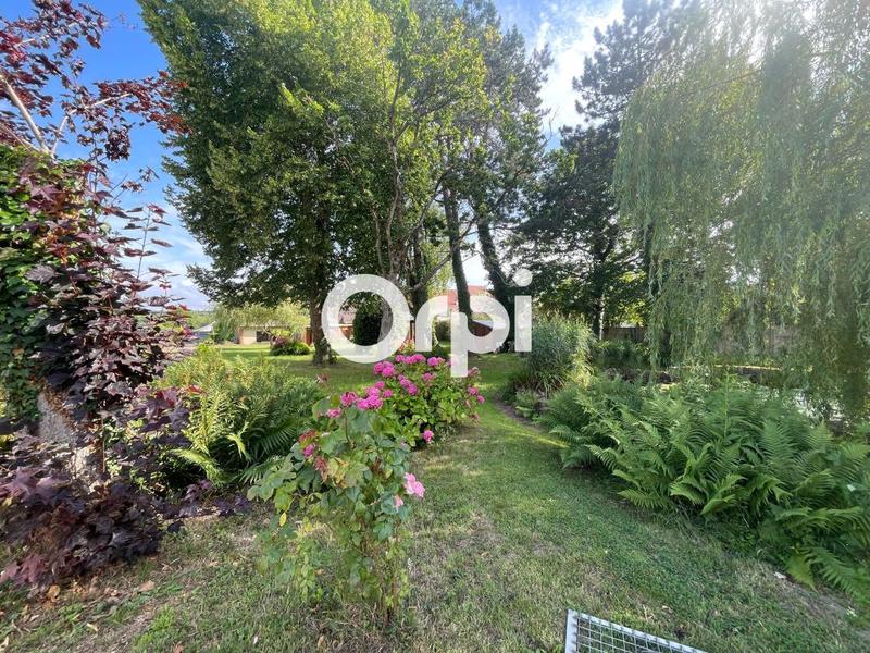 Maison - 239 m² - 7 pièces