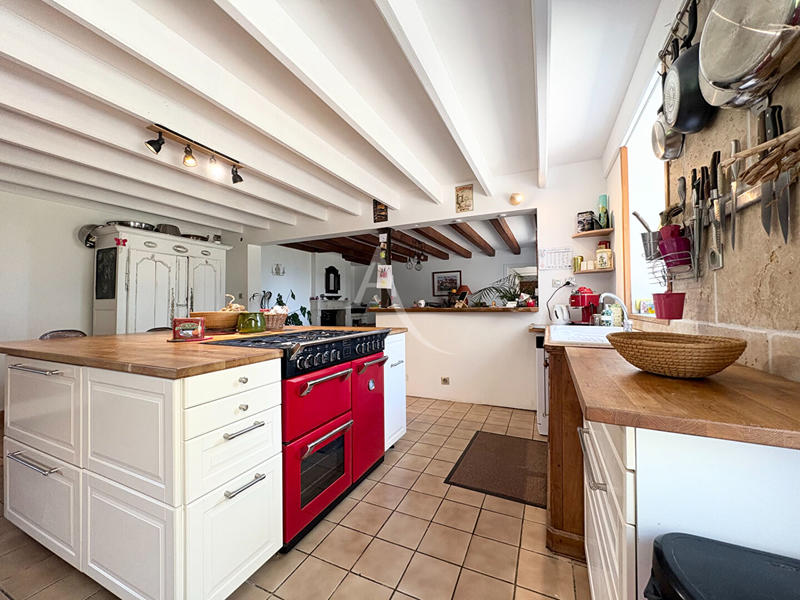 Maison - 262 m² - 8 pièces