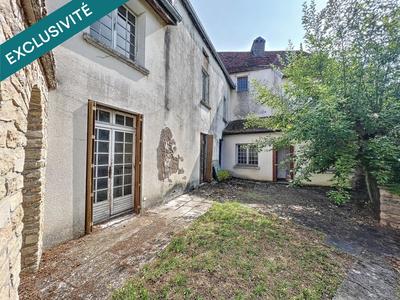 Maison de village - 482 m² - 17 pièces