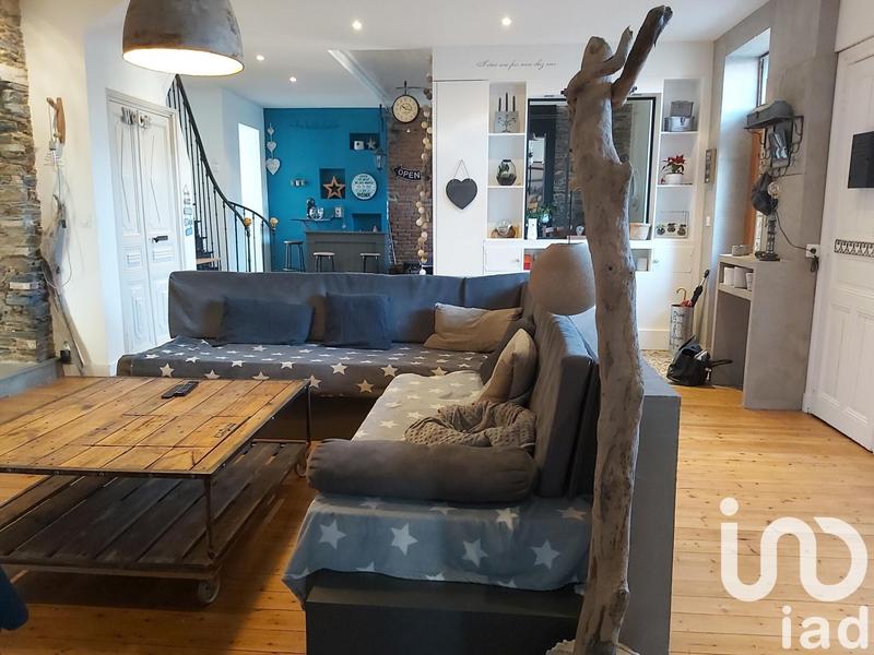 Maison - 215 m² - 7 pièces