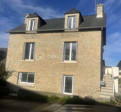 Maison en pierre - 107 m² - 5 pièces