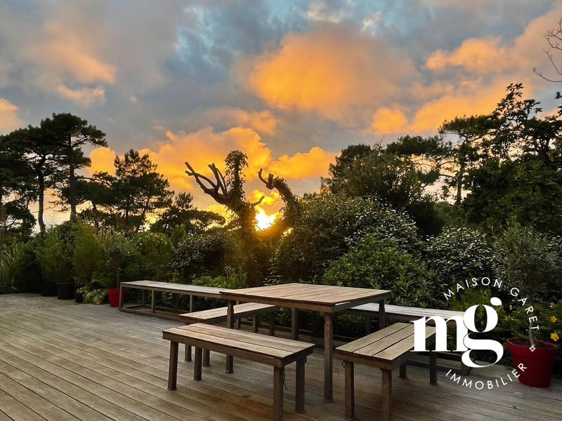 Villa - 200 m² - 7 pièces