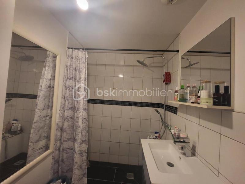 Studio - 25 m² - 1 pièce