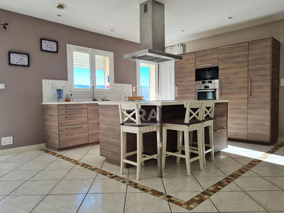 Maison - 120 m² - 4 pièces