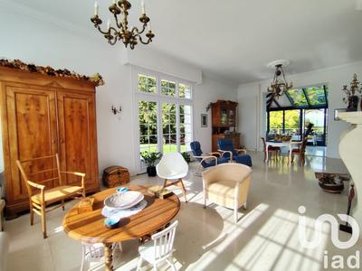 Maison - 303 m² - 9 pièces