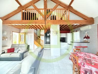 Maison - 100 m² - 4 pièces